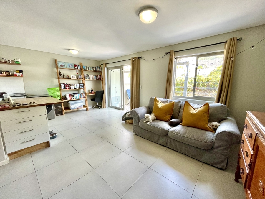 2 Bedroom Property for Sale in Hoog En Droog Western Cape